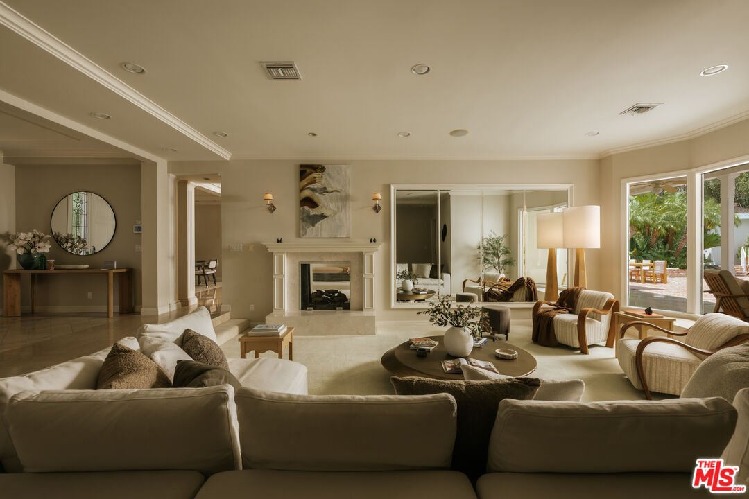 House in Los Angeles, California, United States 2 - 18145745