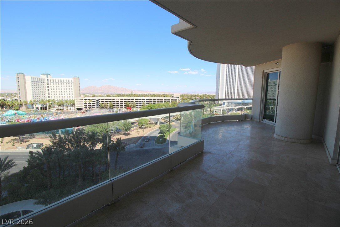 Condo in Las Vegas, Nevada, United States 5 - 18145821