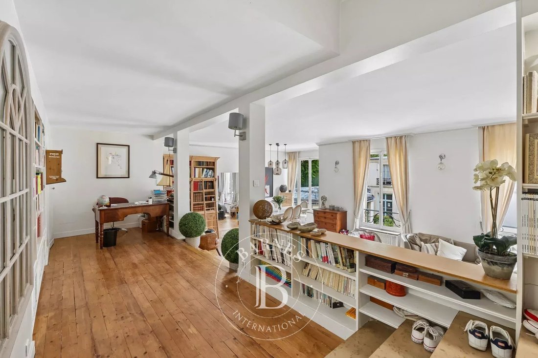 Apartment in Invalides, Paris 7e Arrondissement, Paris 4 - 18146451