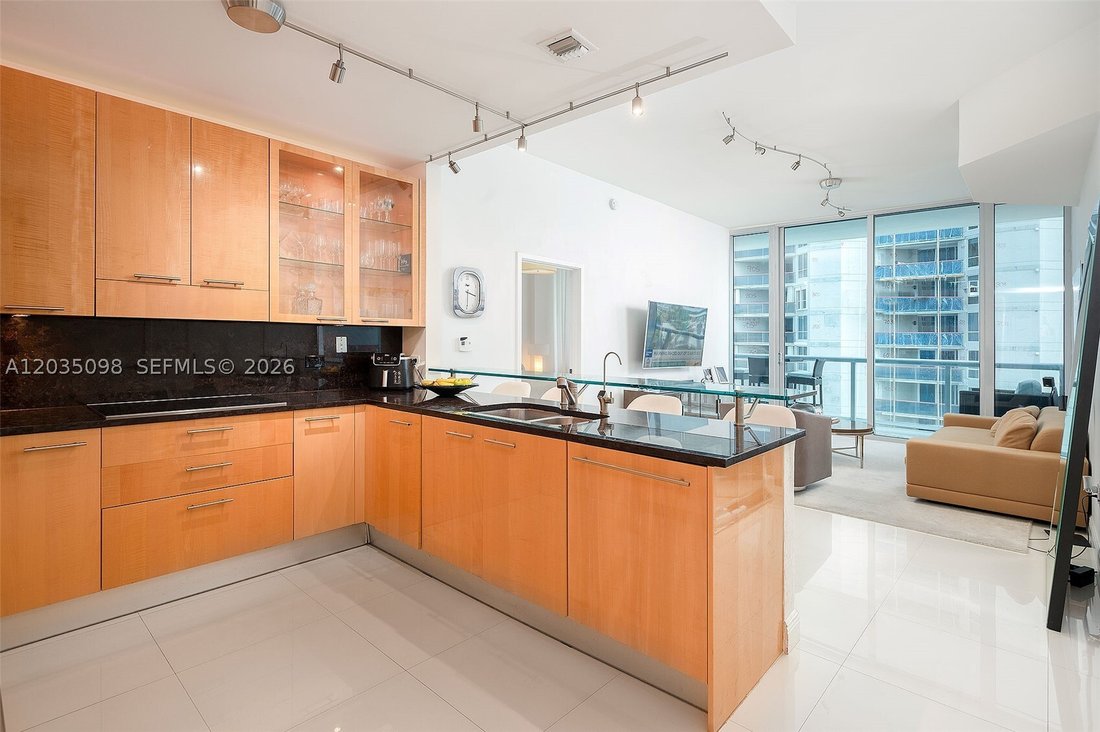 Condo in Miami Beach, Florida, United States 1 - 18145513