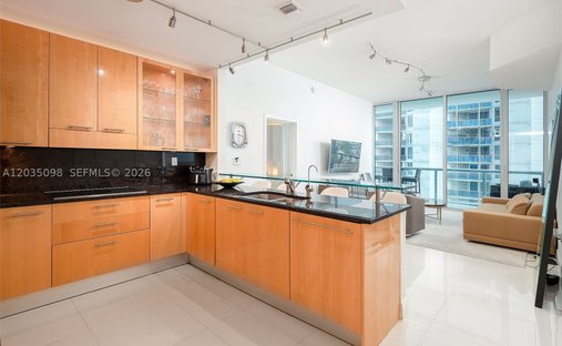 Condo in Miami Beach, Florida, United States 1