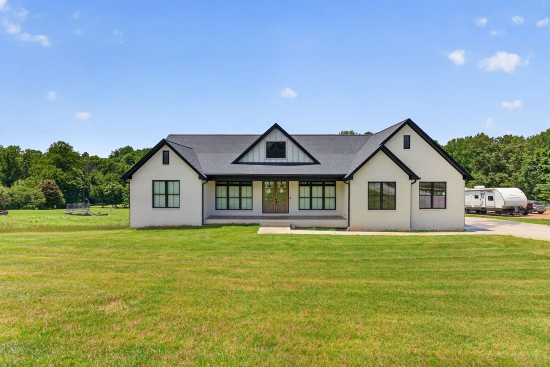 House in Cookeville, Tennessee, United States 4 - 18149472