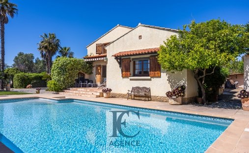House in Six-Fours-les-Plages, Provence-Alpes-Côte d'Azur, France 1