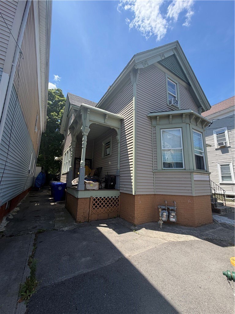 Providence, Rhode Island, United States 3 - 18147899