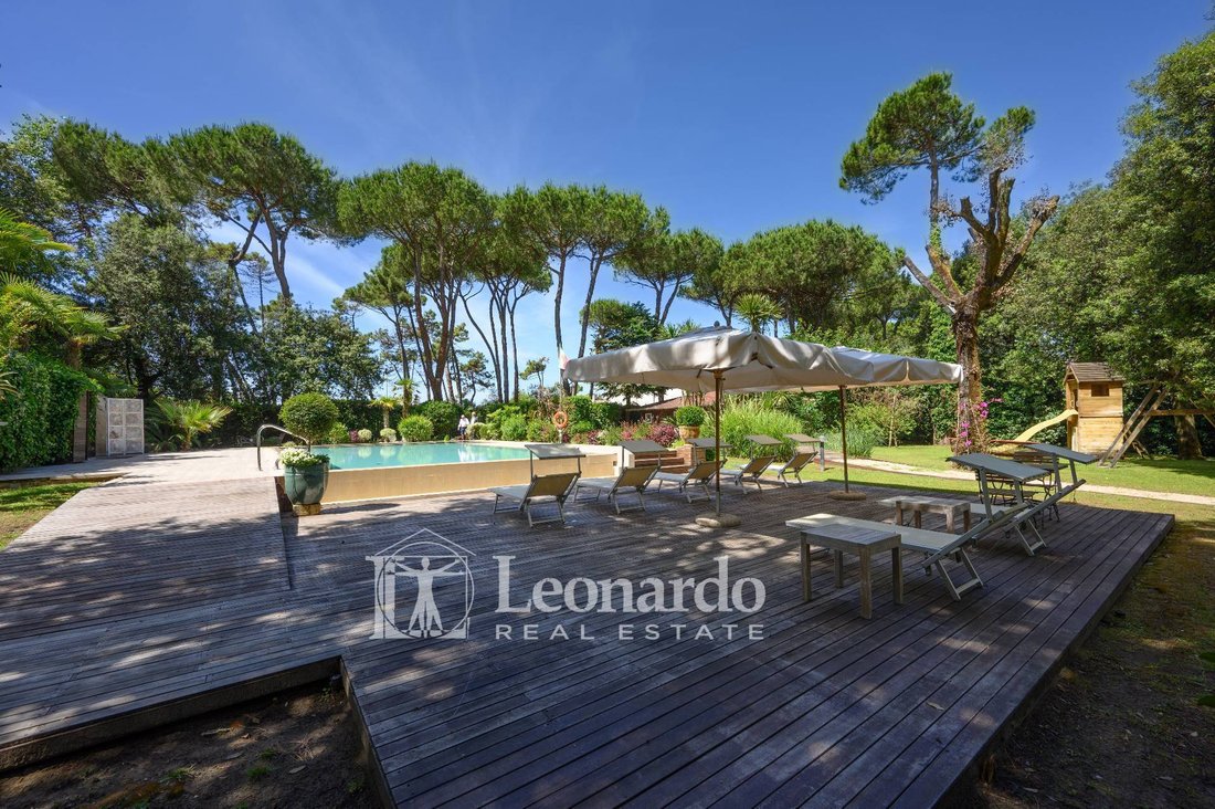 Villa in Vittoria Apuana, Forte dei Marmi, Tuscany 5 - 18150947