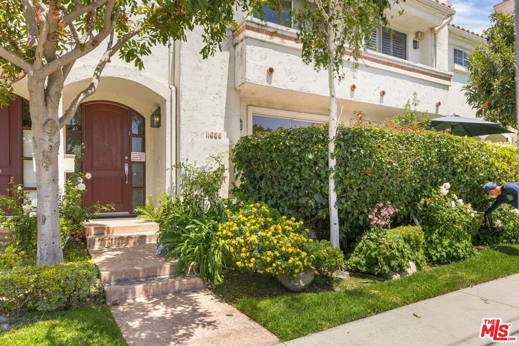 Condo in Los Angeles, California, United States 3 - 18147807