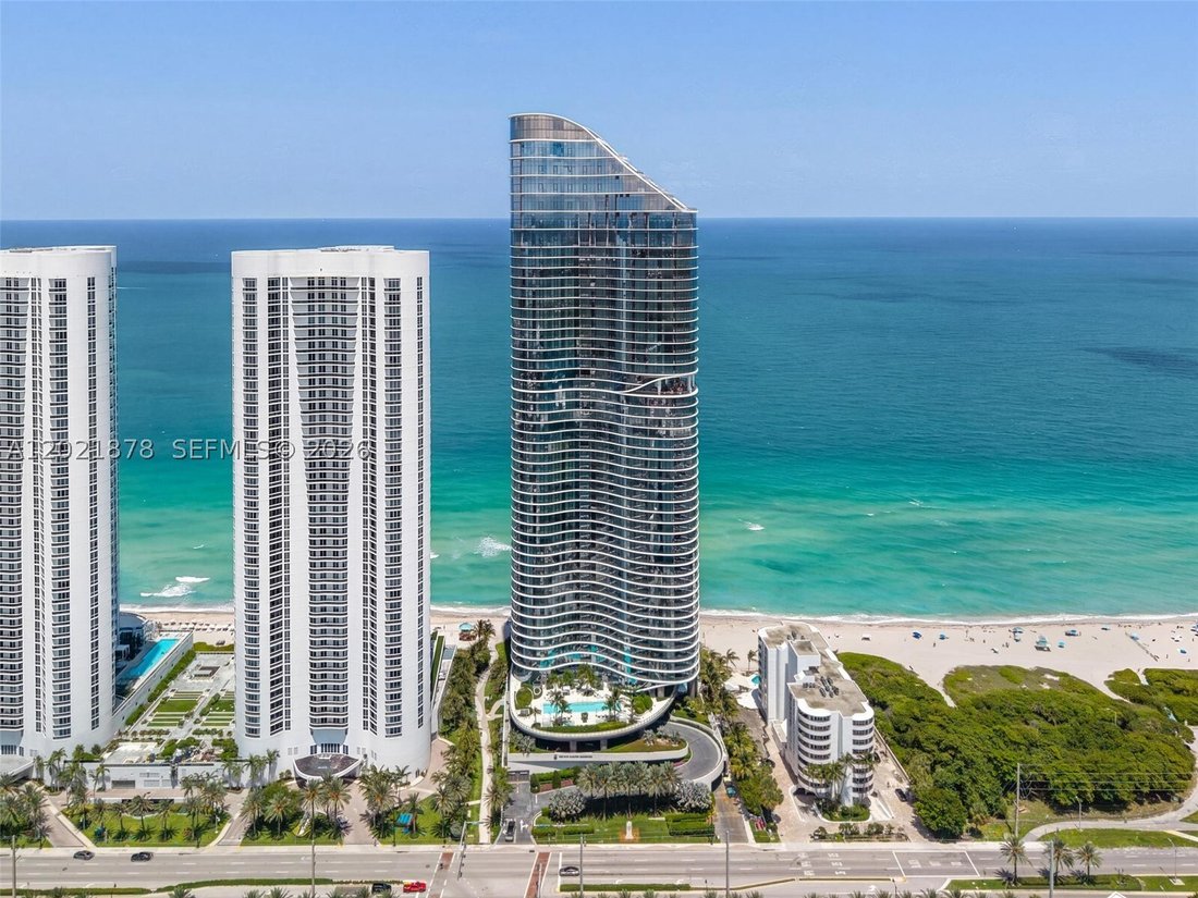 Condo in Sunny Isles Beach, Florida, United States 1 - 17983026