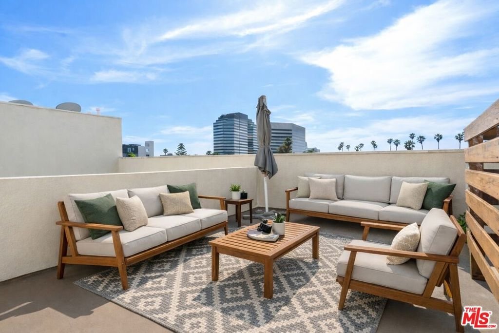 Condo in Los Angeles, California, United States 2 - 18147853