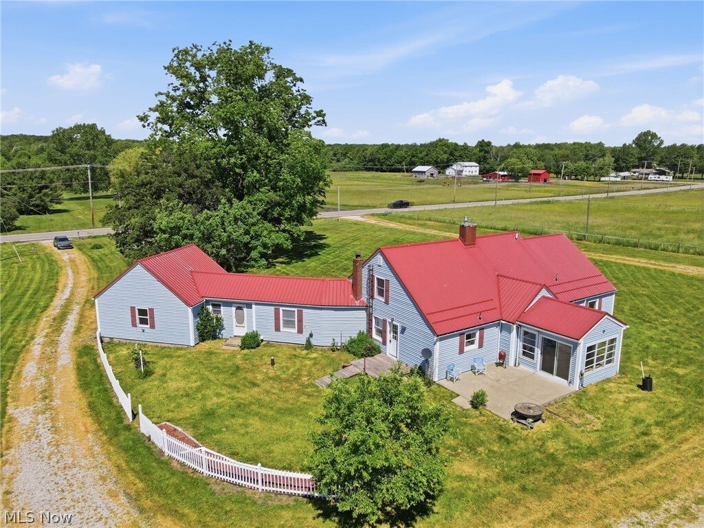 House in Andover, Ohio, United States 3 - 18144826