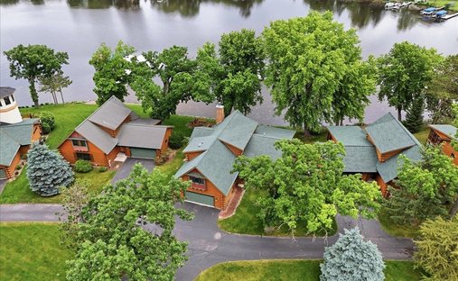 House in Lake Wisconsin, Wisconsin, United States 1