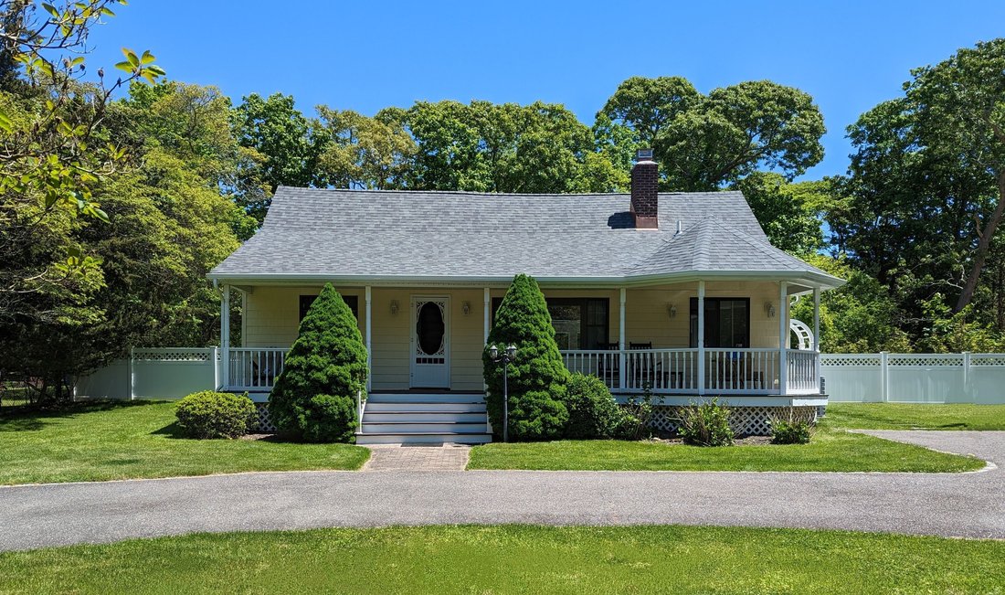 Southampton, New York, United States 1 - 18145870