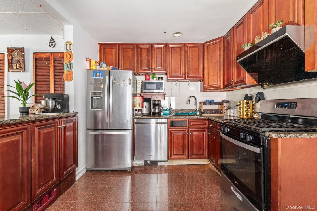 House in New York, New York, United States 4 - 18145053