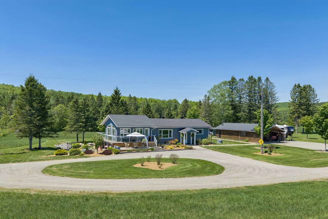 House in Maynooth, Ontario, Canada 3 - 18150238