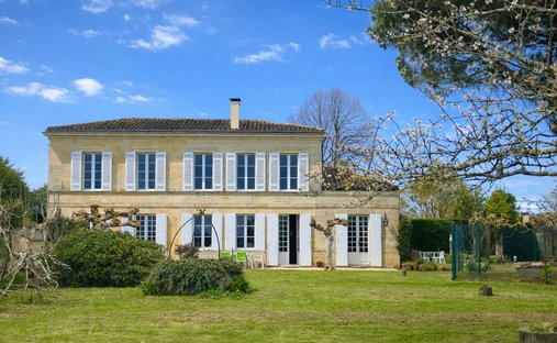Villa a Bayon-sur-Gironde, Nuova Aquitania, Francia 1