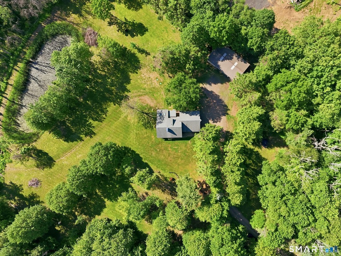 House in Suffield, Connecticut, United States 3 - 18144701