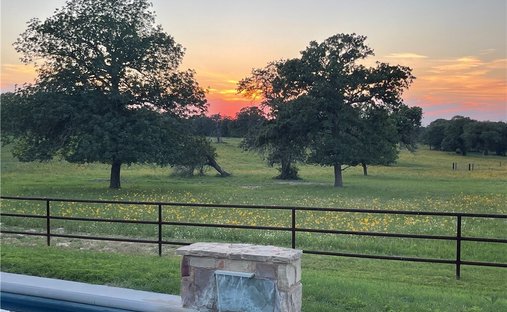 House in Gonzales, Texas, United States 1