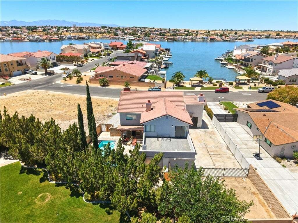 House in Victorville, California, United States 4 - 18150358