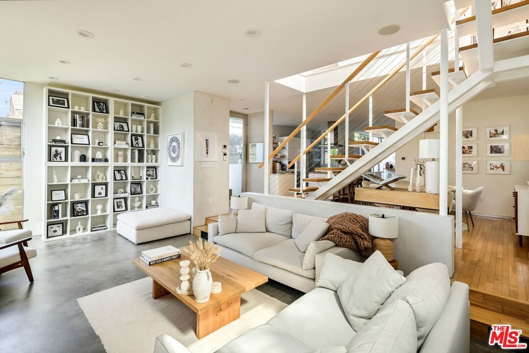House in Los Angeles, California, United States 3 - 18145712