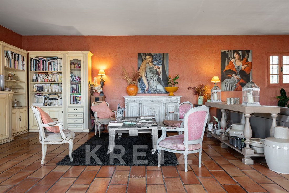 House in La Roquette-sur-Var, Provence-Alpes-Côte d'Azur, France 4 - 18150376