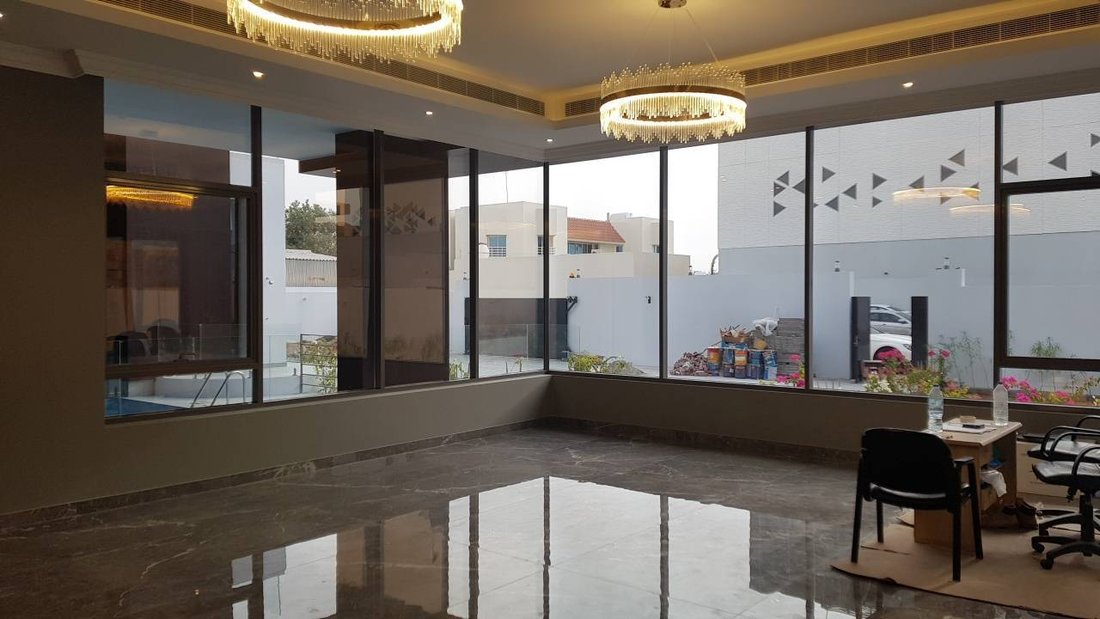 Villa in Umm Al Sheif, Dubai, United Arab Emirates 4 - 18145562