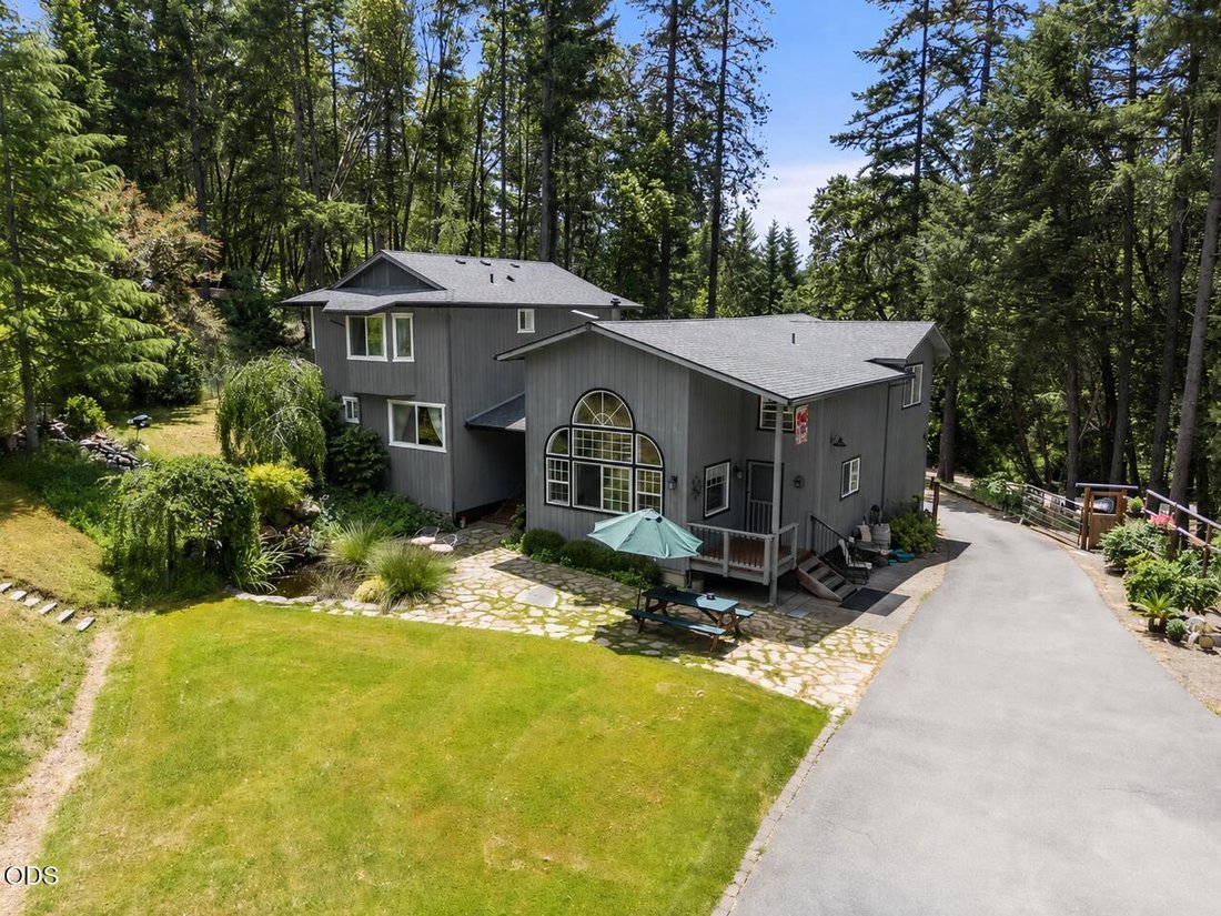 House in Applegate, Oregon, United States 4 - 17978229