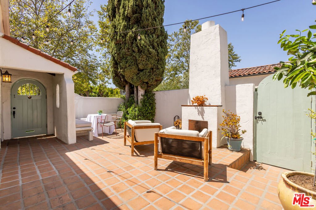 House in Los Angeles, California, United States 3 - 18147875