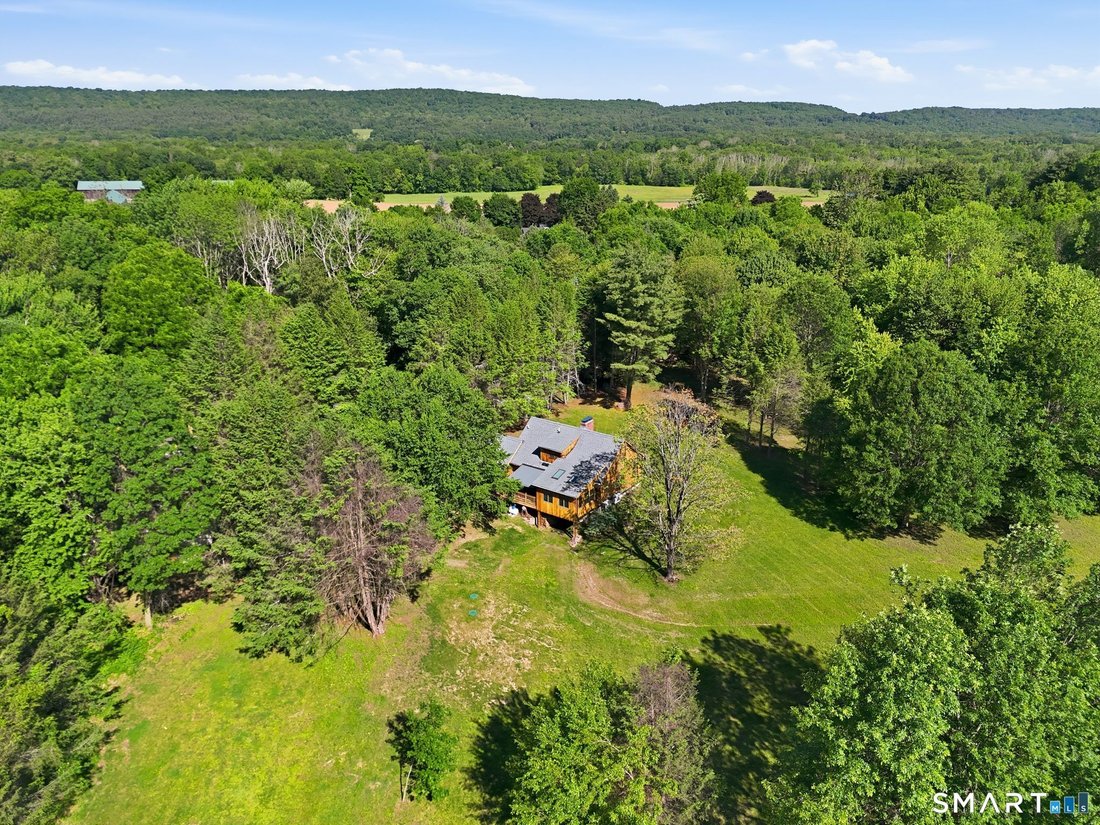 House in Suffield, Connecticut, United States 5 - 18144701