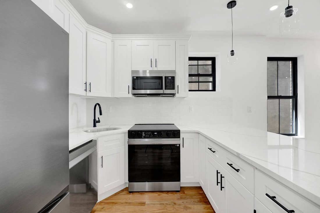 House in New York, New York, United States 3 - 18147823