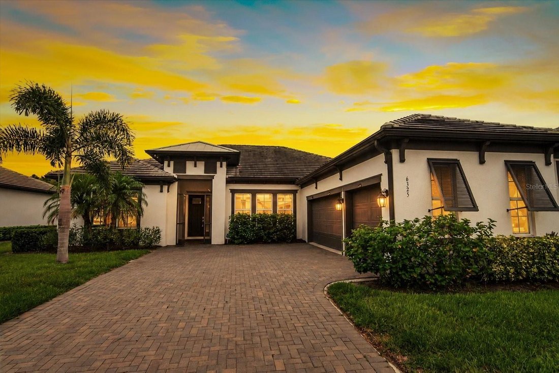 House in Sarasota, Florida, United States 2 - 18145427
