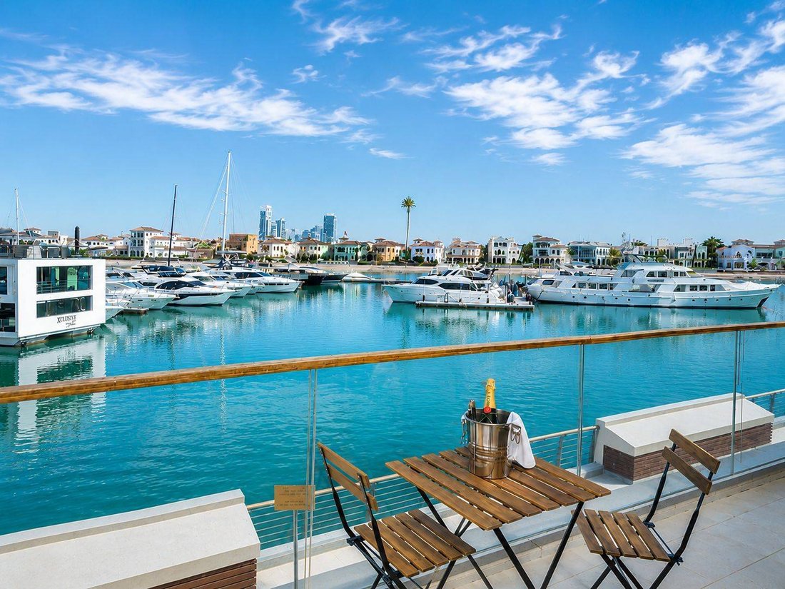Apartment in Palm Jumeirah, Dubai, United Arab Emirates 1 - 18145566