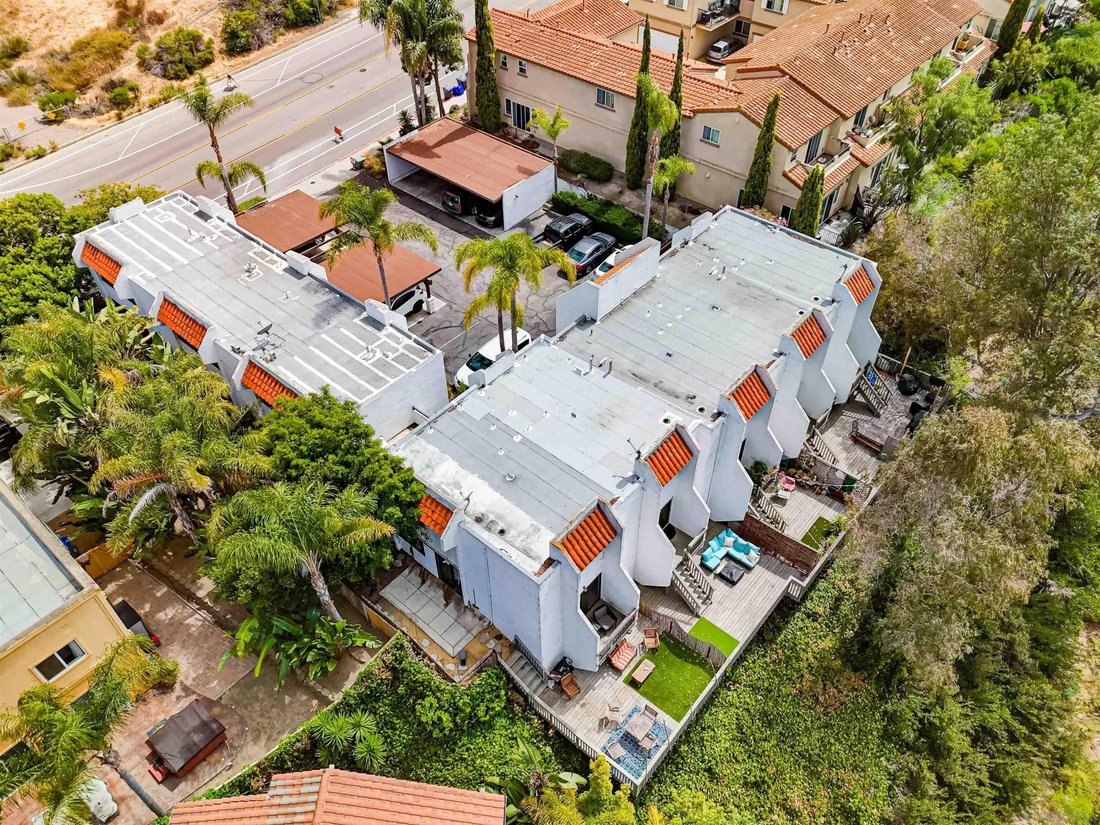 Carlsbad, California, United States 4 - 18148403