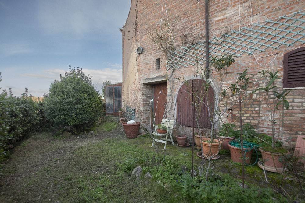 Apartment in Historic Center, Siena, Tuscany 2 - 18150320