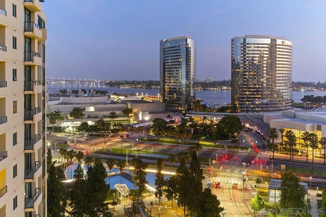 Condo in San Diego, California, United States 5 - 18148415