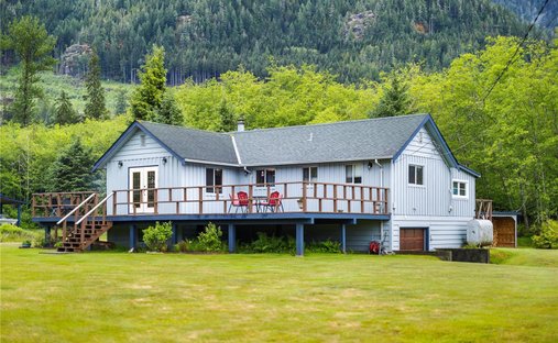House in Sayward, British Columbia, Canada 1