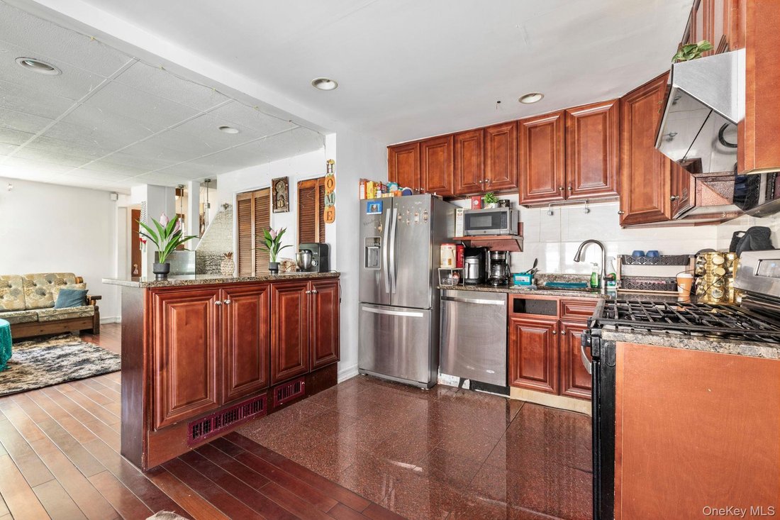 House in New York, New York, United States 5 - 18145053