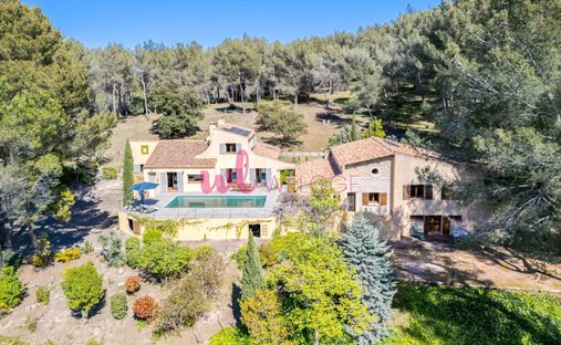 House in Bouc-Bel-Air, Provence-Alpes-Côte d'Azur, France 1