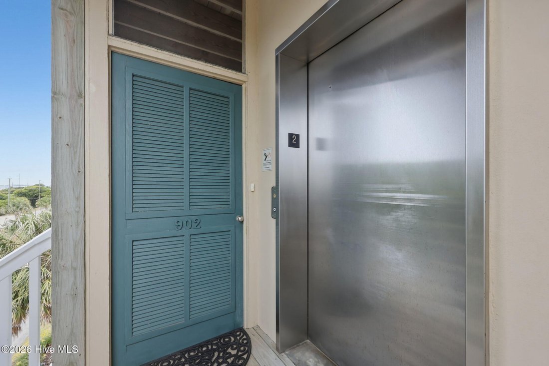 Condo in Pine Knoll Shores, North Carolina, United States 3 - 18076185