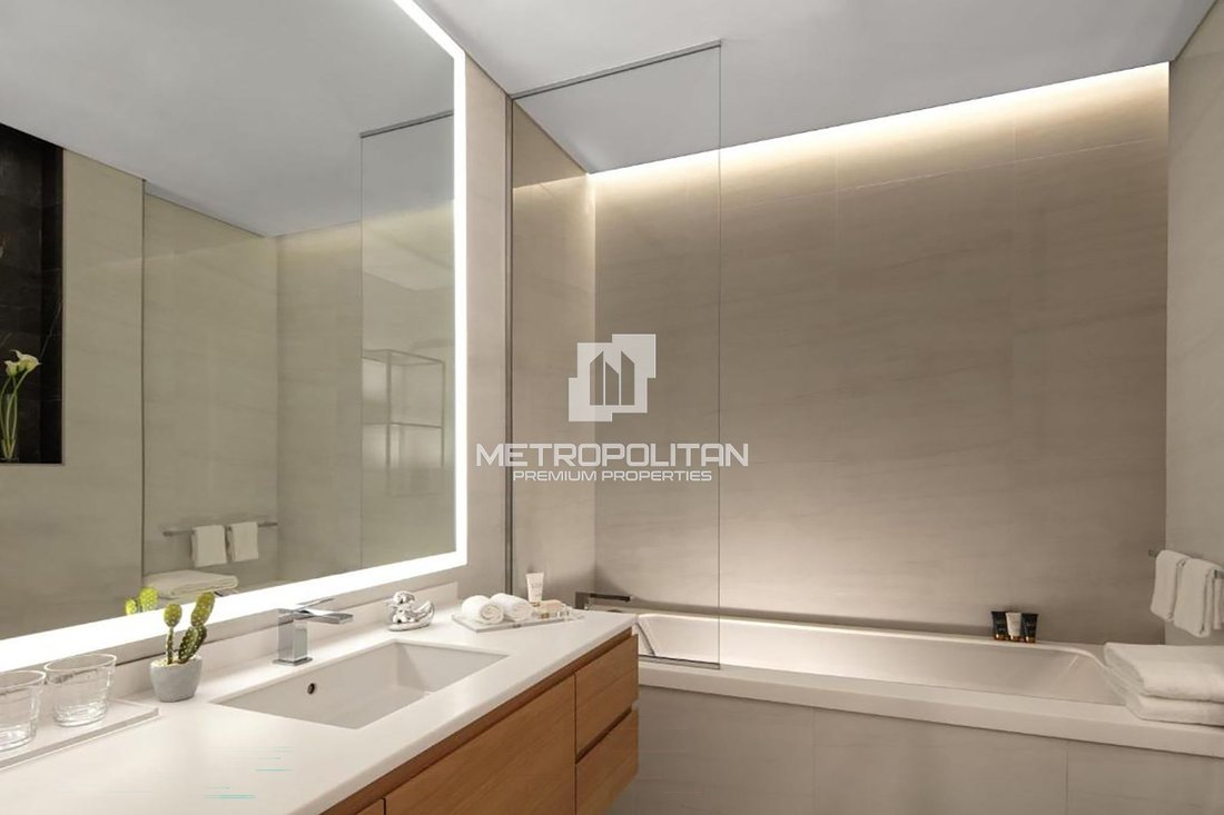 Apartment in Business Bay, Dubai, United Arab Emirates 5 - 18146859
