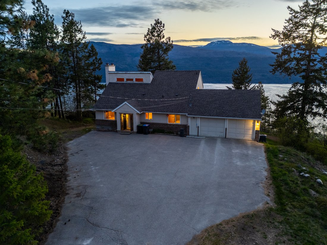 House in Lake Country, British Columbia, Canada 1 - 18149869