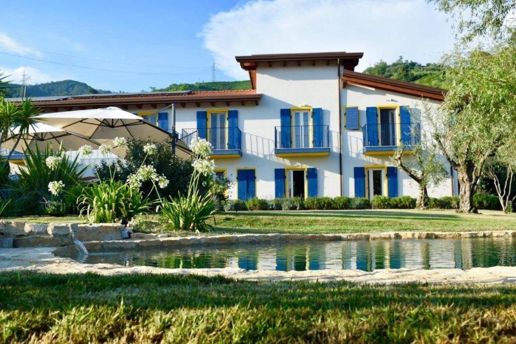 Villa in Romagnano, Massa, Tuscany 1 - 18150295