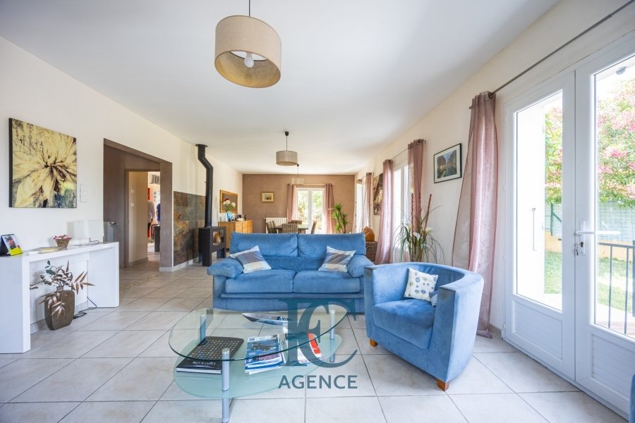 House in Six-Fours-les-Plages, Provence-Alpes-Côte d'Azur, France 2 - 18148547