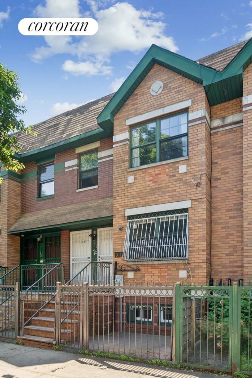 House in New York, New York, United States 1 - 18146010
