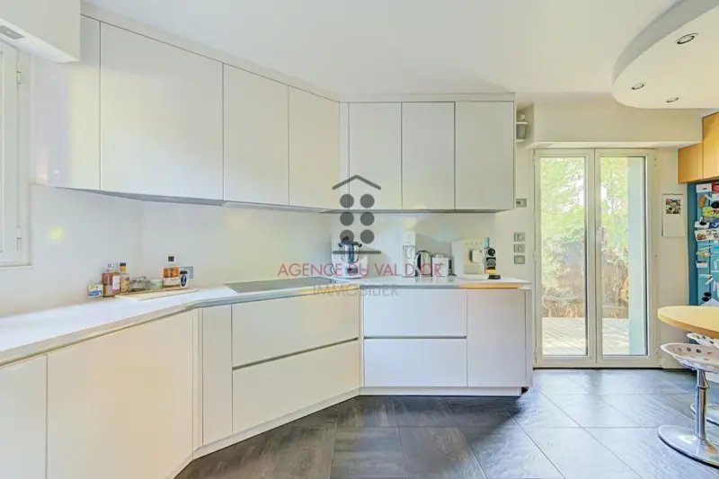 House in Plateau Ouest, Suresnes, France 4 - 18146030