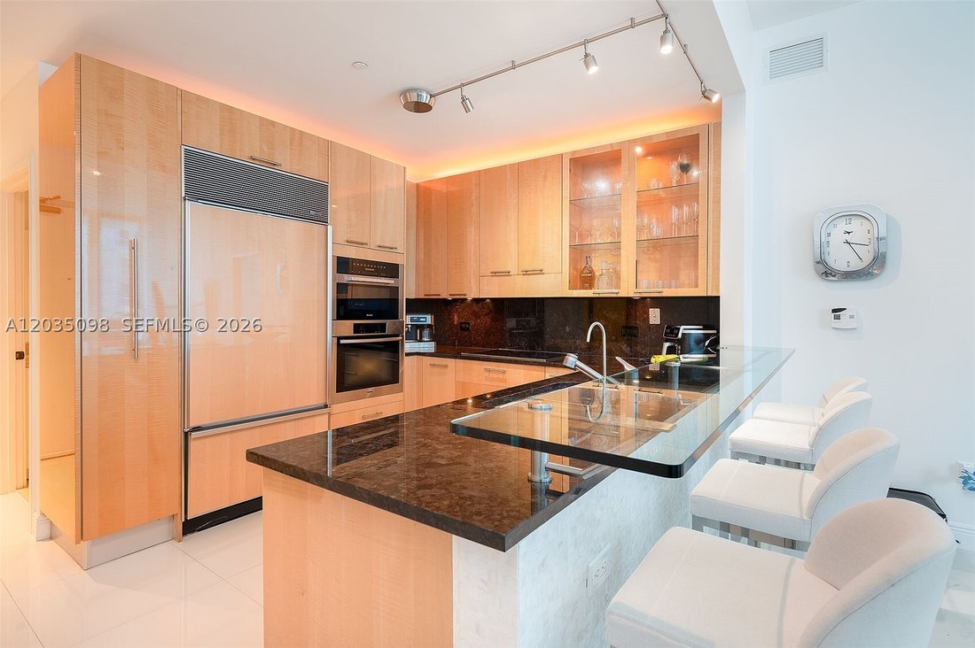 Condo in Miami Beach, Florida, United States 5 - 18145513
