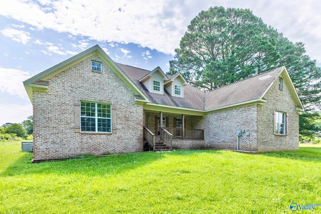 House in Laceys Spring, Alabama, United States 3 - 17838384