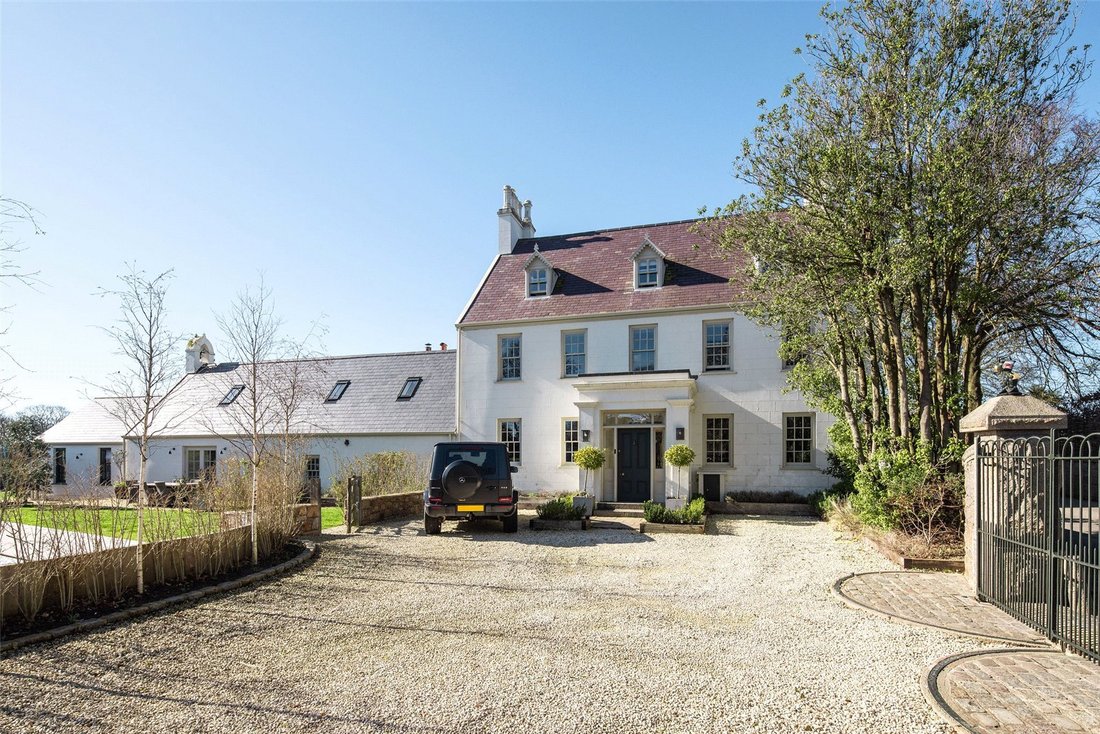 House in England 2 - 18145506