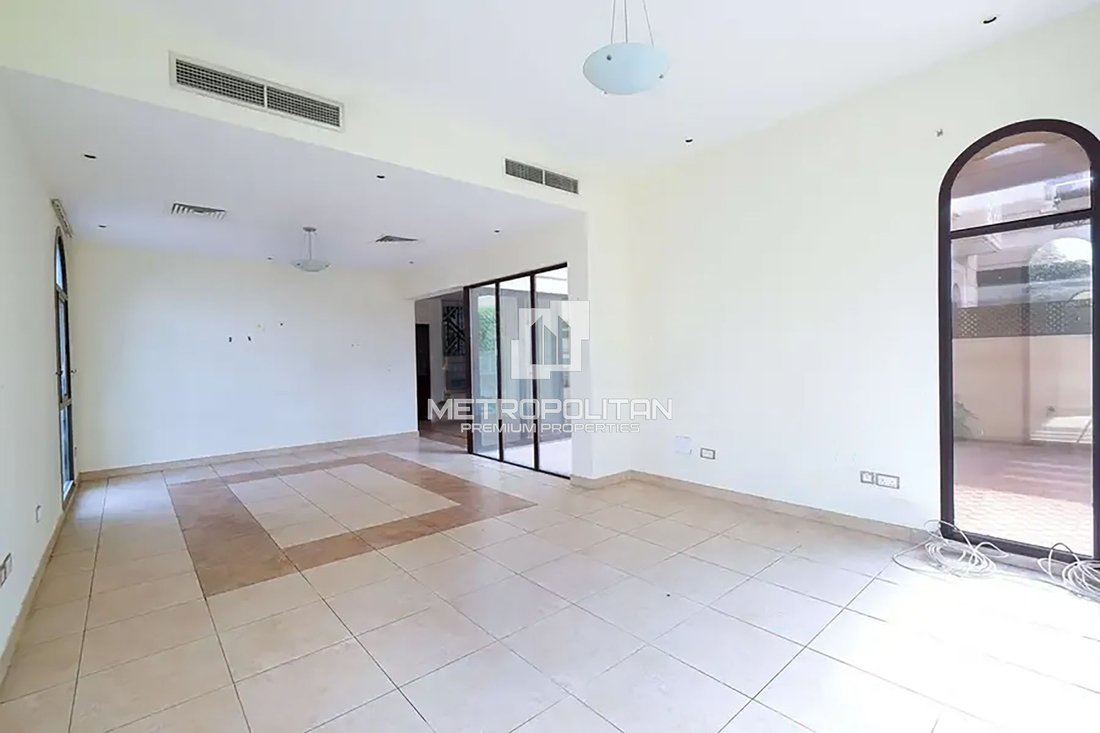 Townhouse in Al Hebiah Sixth, Al Hebiah, Dubai 1 - 18143229