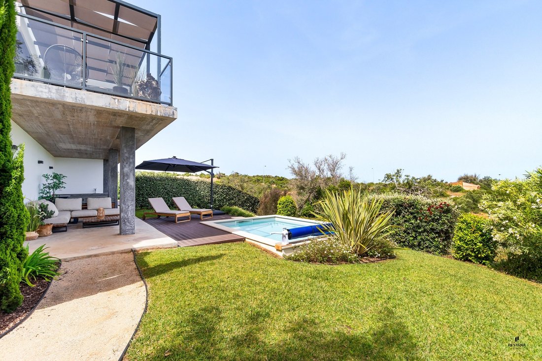 Townhouse in Estombar e Parchal, Algarve, Portugal 1 - 18147106