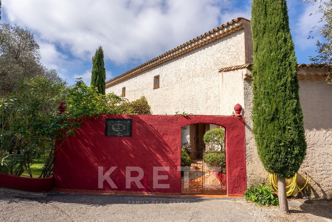 House in La Roquette-sur-Var, Provence-Alpes-Côte d'Azur, France 2 - 18150376
