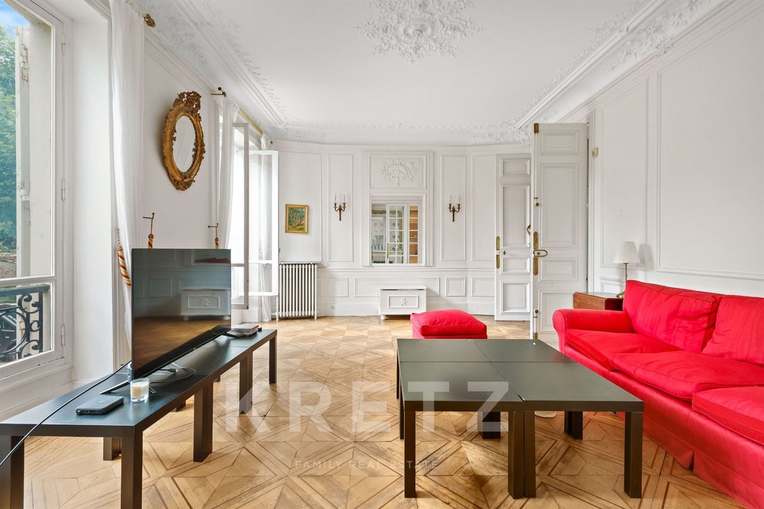 House in Chatou, Ile-de-France, France 5 - 18150372